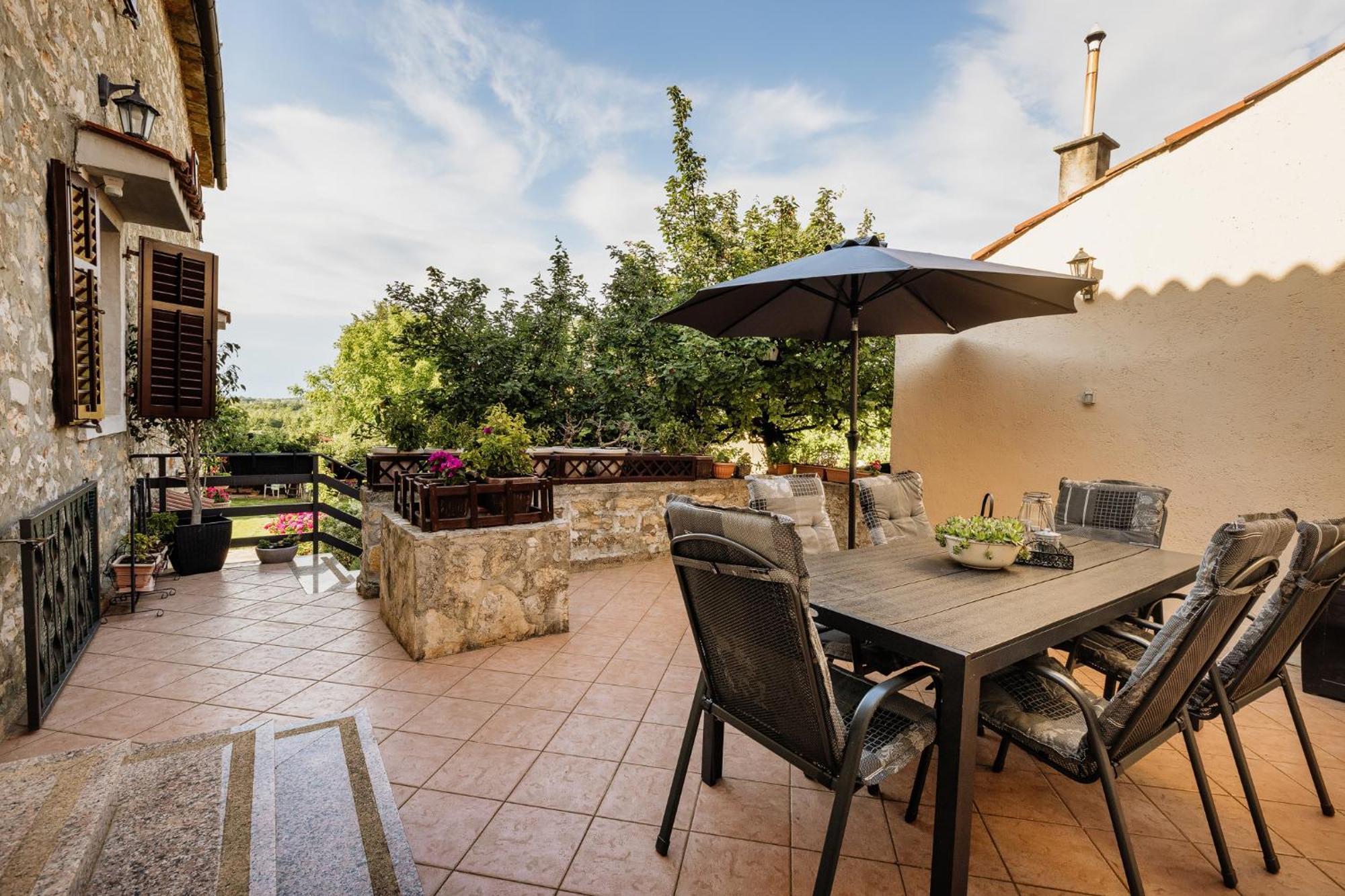 Apartments Mirna Stress Free Babici Bagian luar foto